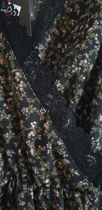 Нова з етикеткою сукня плюссайз Л-ХЛ нарядна, квітковий принт