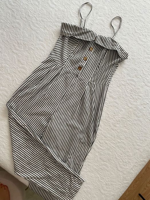 Macacão Stradivarius