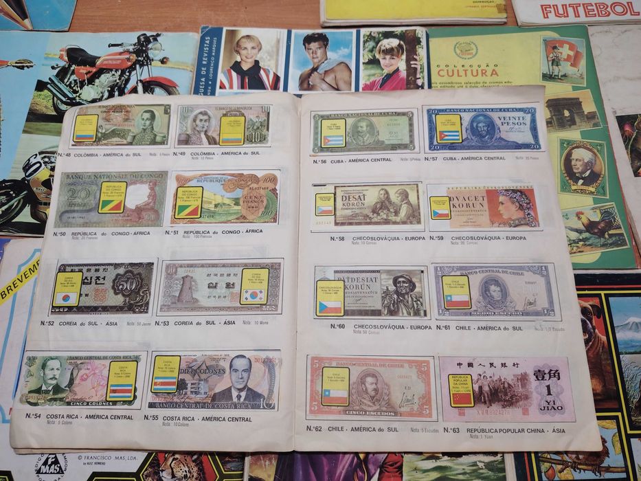 Lote de 12 Cadernetas de Cromos Antigas Completas