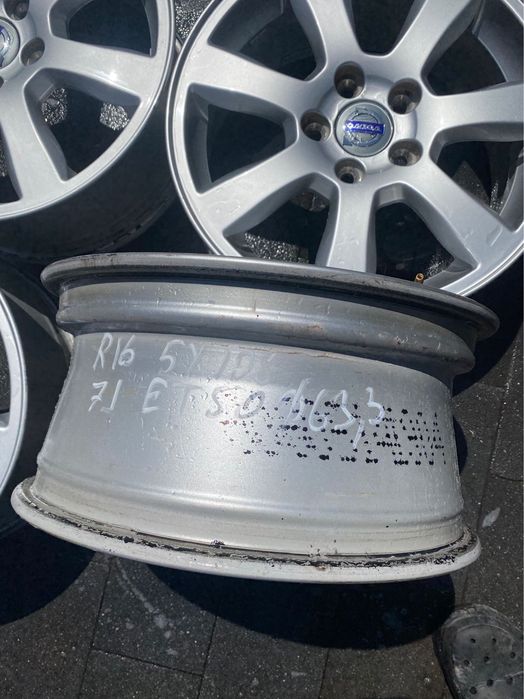 Felgi aluminiowe Volvo 5x108 R16 7J Et50 Otw 63.4 B18