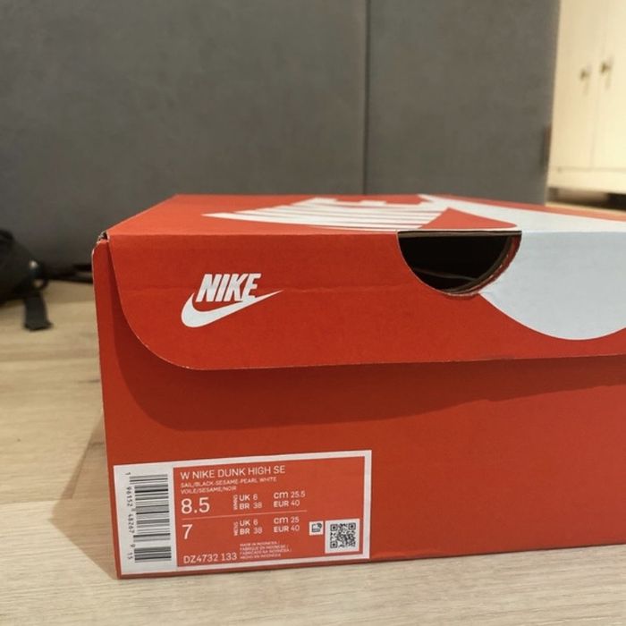 Nike Dunk High edição limitada