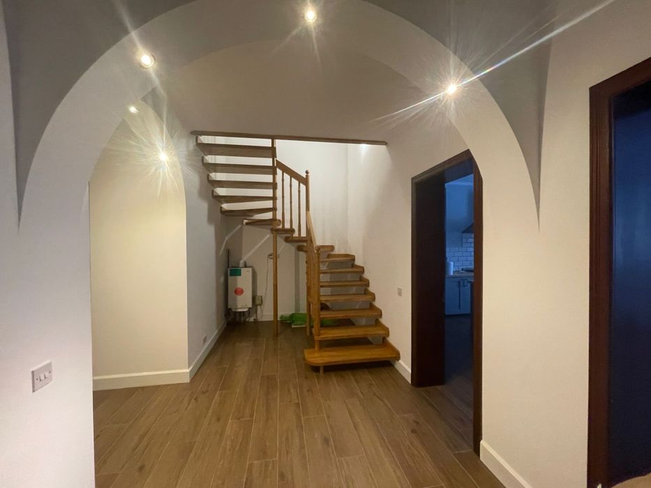 Продам будинок у с. Шипинці, 15 км до Чернівців