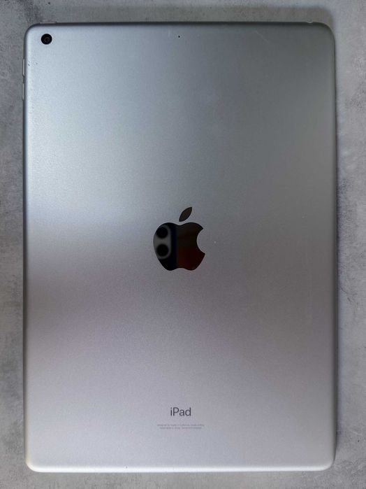 iPad 2021 de 10,2" (Wi-Fi, 64 GB, prateado)