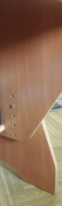 Шкільна парта регульована