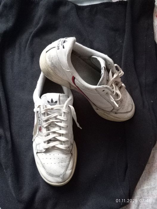 Кросовки adidas 37