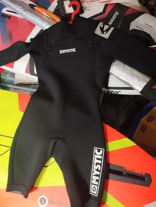 Pianka windsurfing kitesurfing Mystic