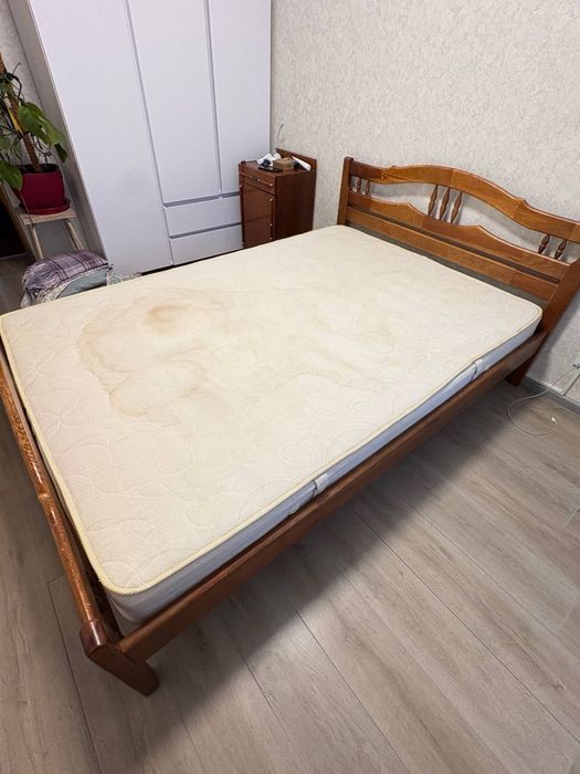 Кровать двухспальна 1400 на 2000.0