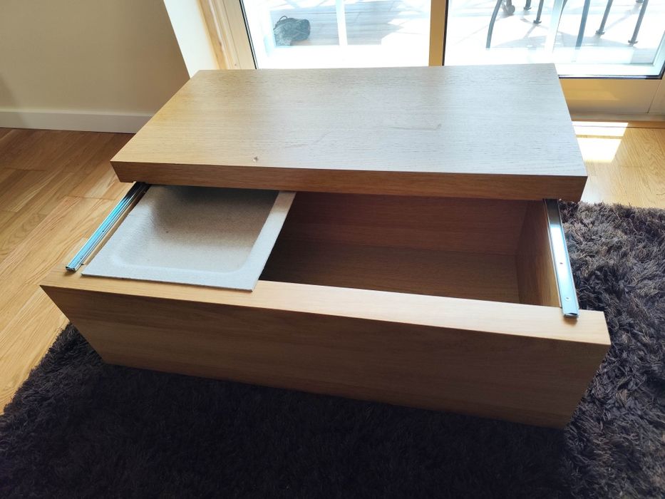 Baú IKEA MALM (1999) – Mesa de Centro com Arrumação