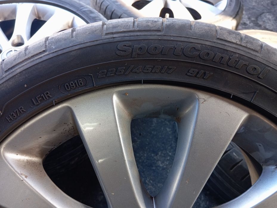 Felgi koła 7JX17 ET35 5x110 225/45/17 Opel Meriva B Astra itd.