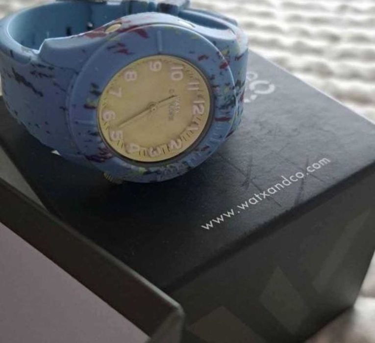 Watx and co S Smart criança