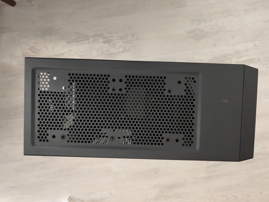 Caixa Corsair carbide 200r427389317788487683