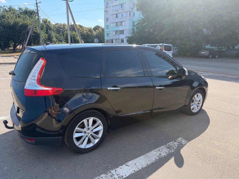 Продам Renault Scenic 2011р