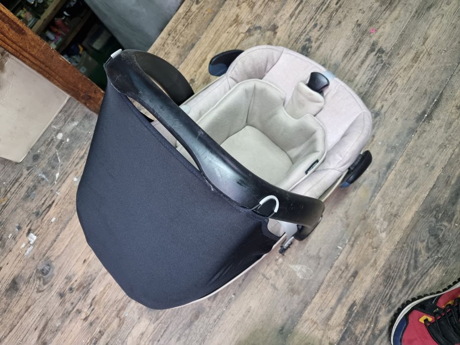 Fotelik samochodowy nosidełko maxi cosi pebble plus 0-13 kg