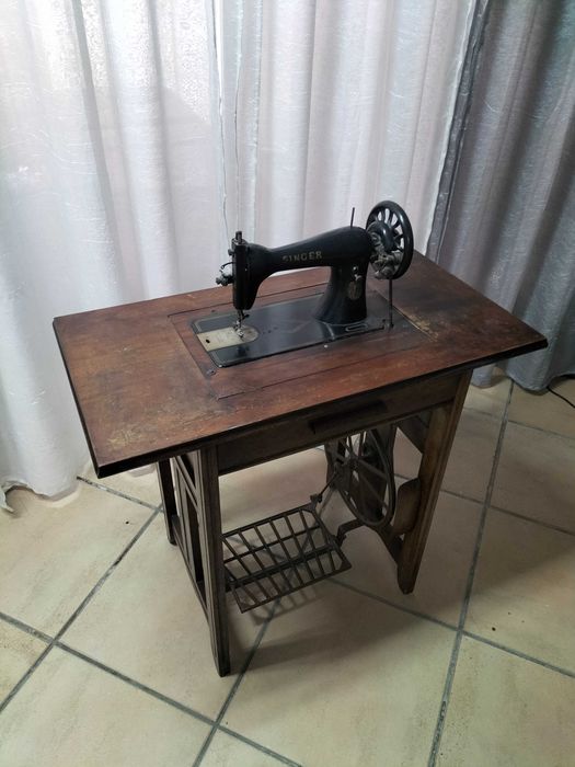 Máquina de costura Singer