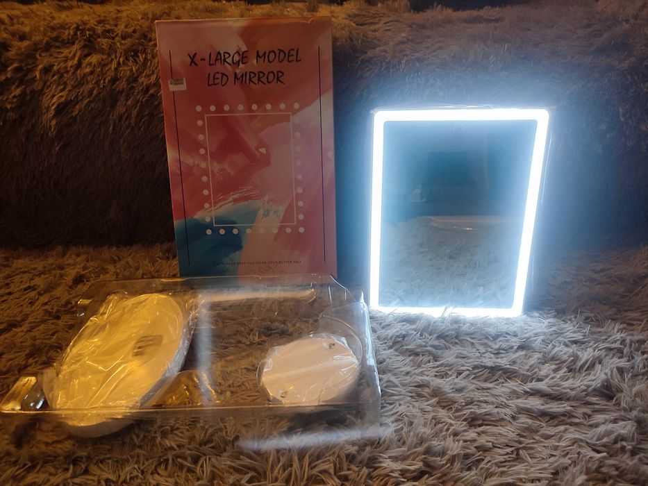 Lustro LED do makijażu