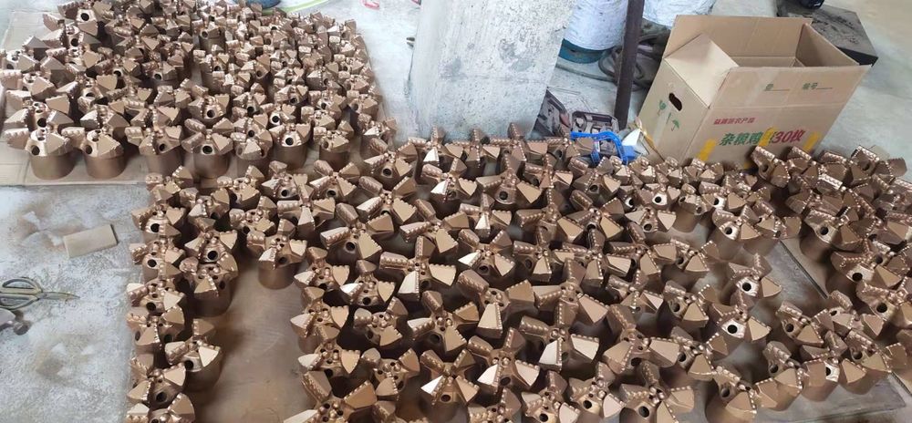 Буровая коронка бур PDC алмазне долото алмазное БКВД АТП бурова головк