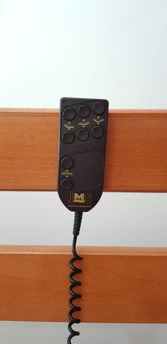 Cama hospitar articulada usada