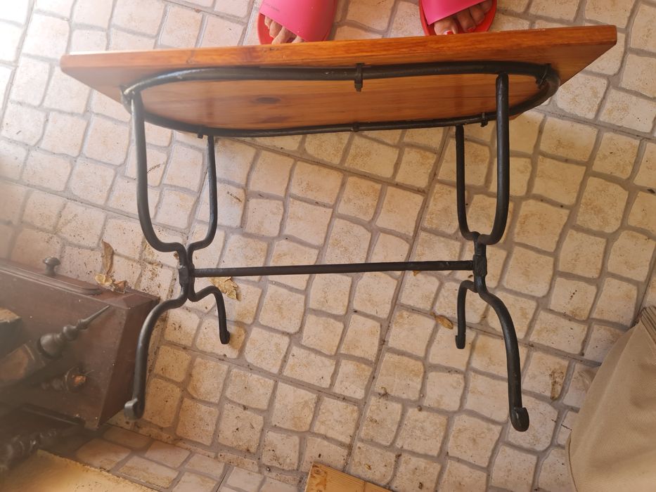 Banco metal e madeira