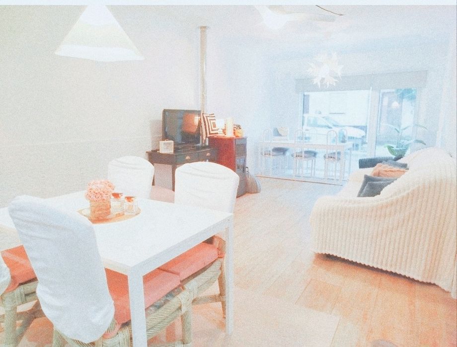 Moradia T2 totalmente renovada, pronta a habitar, sem necessidade de obras. Localizada em Formoselha, a 15 minutos de Coimbra.