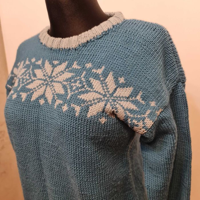 1100 Unikatowy wełniany sweter Handmade Tiril rozmiar M