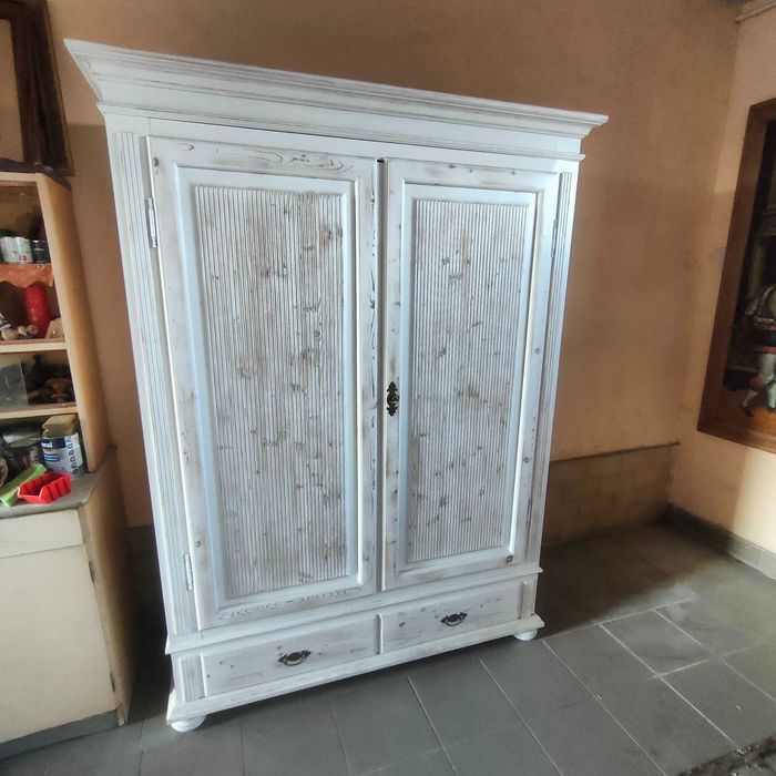 Szafa biała sypialnianą bielona retro ludwik