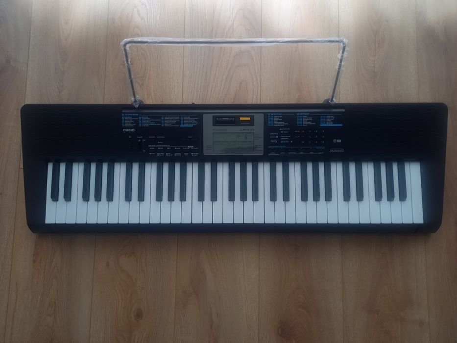 Keyboard Casio LK-170