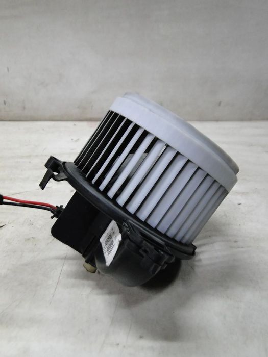 PARTNER BERLINGO III 3 DMUCHAWA WENTYLATOR NAWIEWU NAGRZEWNICY 08-18r EUROPA