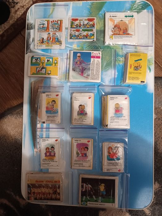 Продам вкладыши,наклейки и т.д