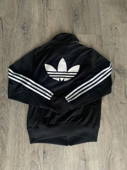 Олімпійка  Adidas на лампасах