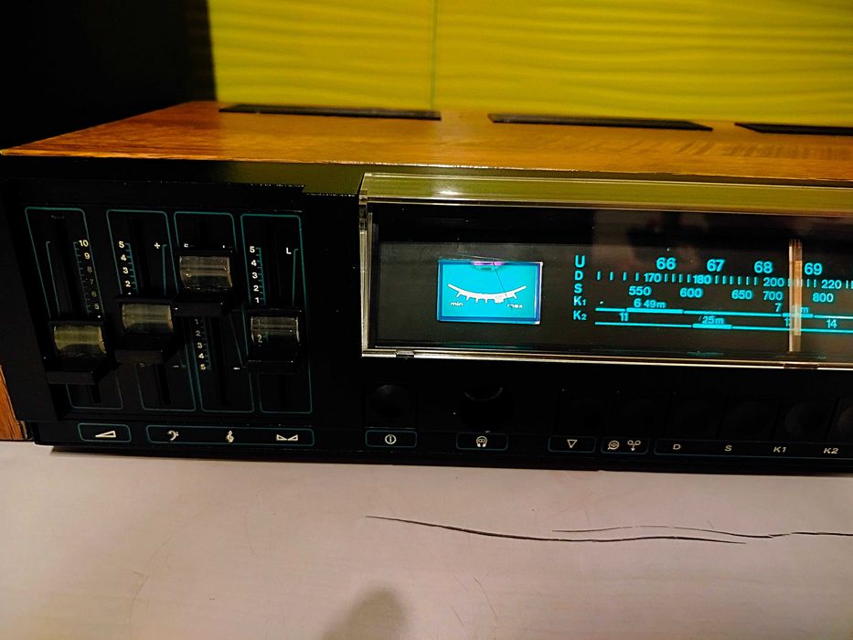 Radio Amator 101 stereo-88-108MHz