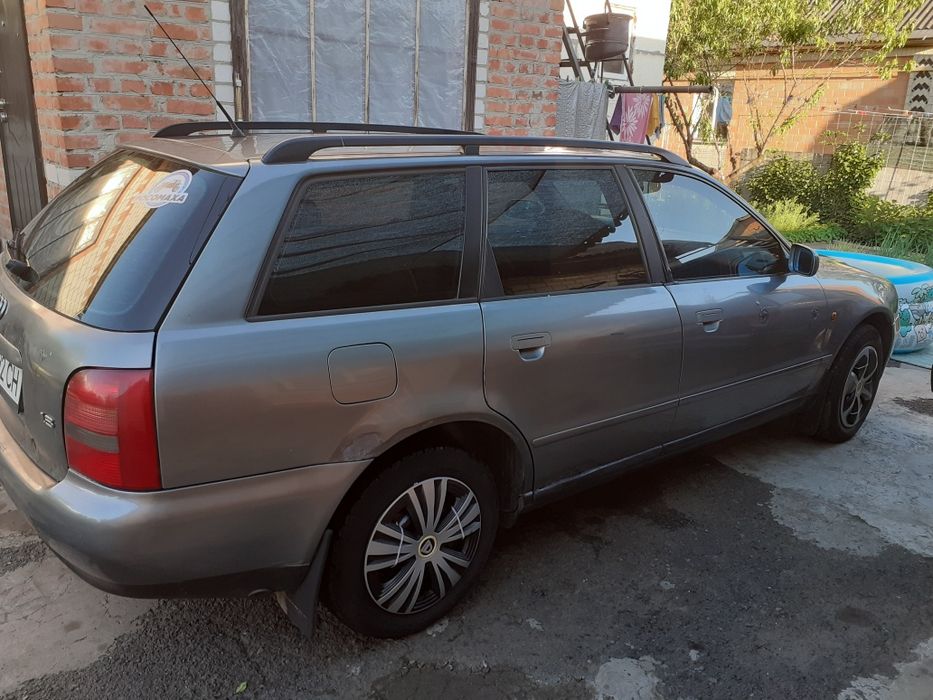 Ауді А4 1998р газ бензин.