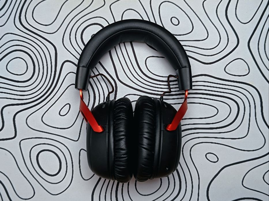 HyperX Cloud III Wireless - Como Novo