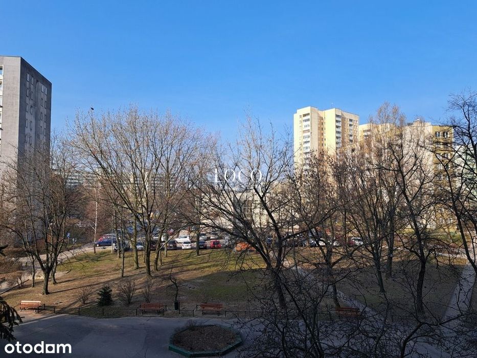 2 pokoje, osobna kuchnia, balkon - do remontu