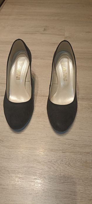 Buty damskie zamszowe