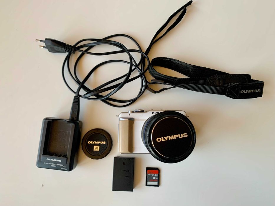 Aparat Olympus PEN E-Pl1, obiektyw Zuiko Digital 40-150mm 1:4-5:6 ed