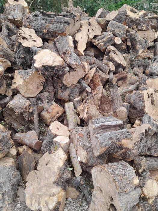 Lenhas  Agostinho com entrega  ao domicílio