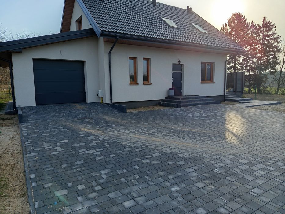Układanie kostki brukowej