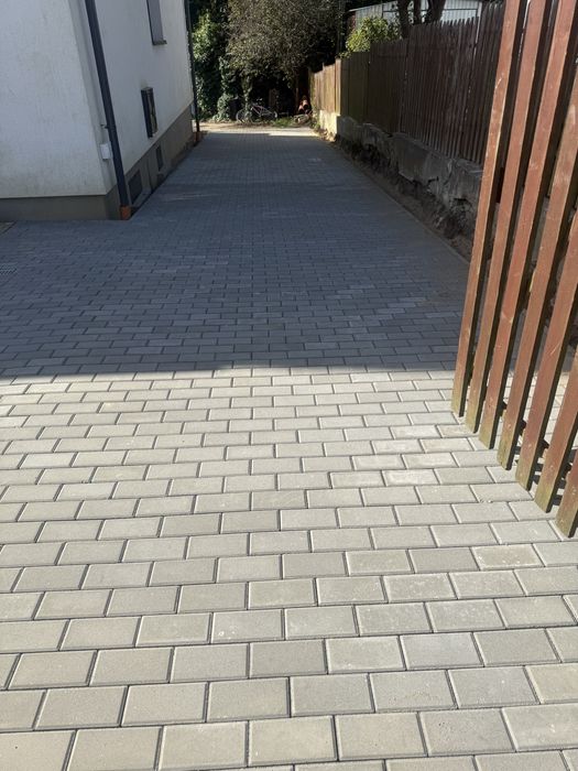 Kostka brukowa ogrodzenia