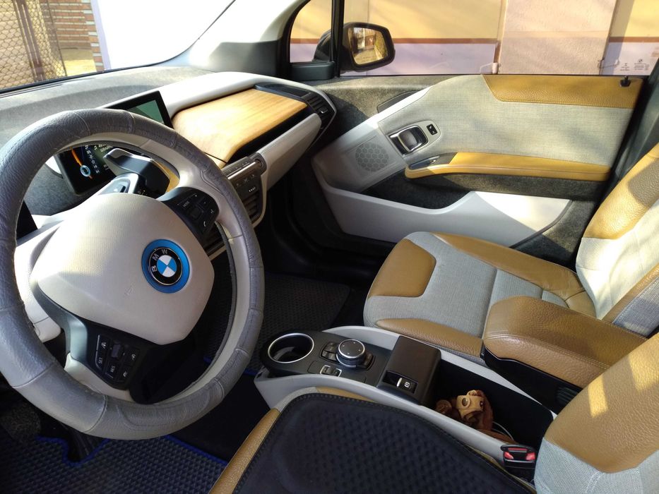 Електромобіль BMW i3
