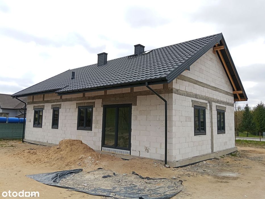 Dom wolnostojący w stanie surowym z garażem