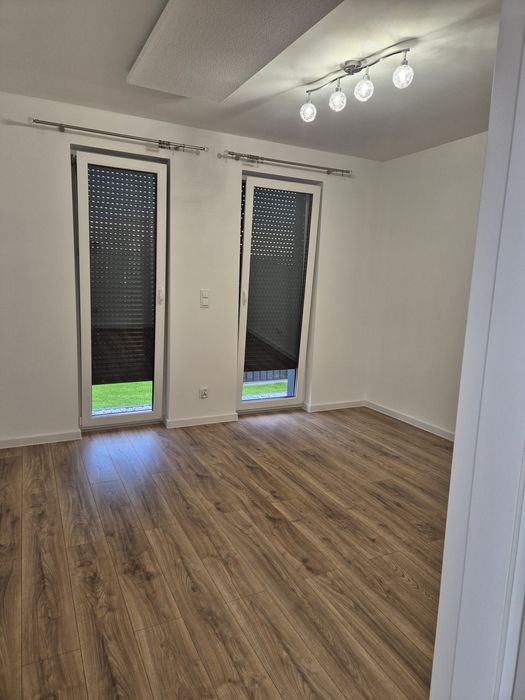 Piękny dom z ogródkiem, energooszczędny