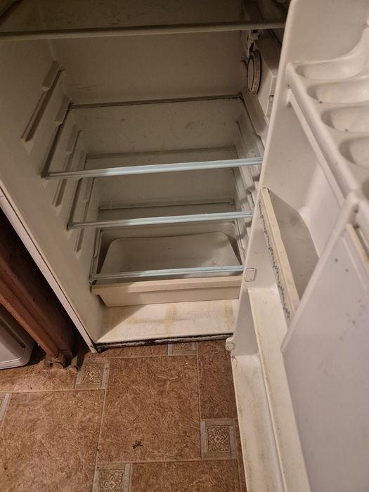 Lodówka Polar 284 A