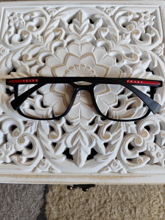 Oprawki korekcyjne Prada