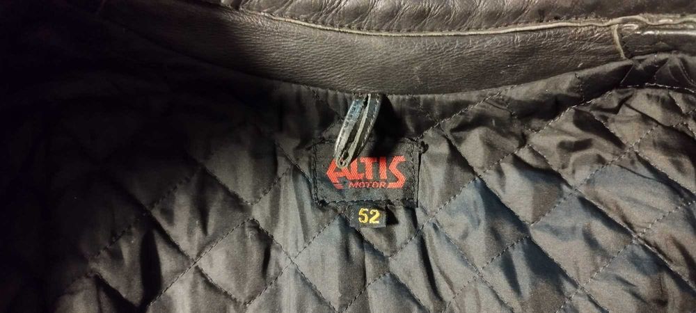 Casaco Mota Altis em couro,  tamanho 52