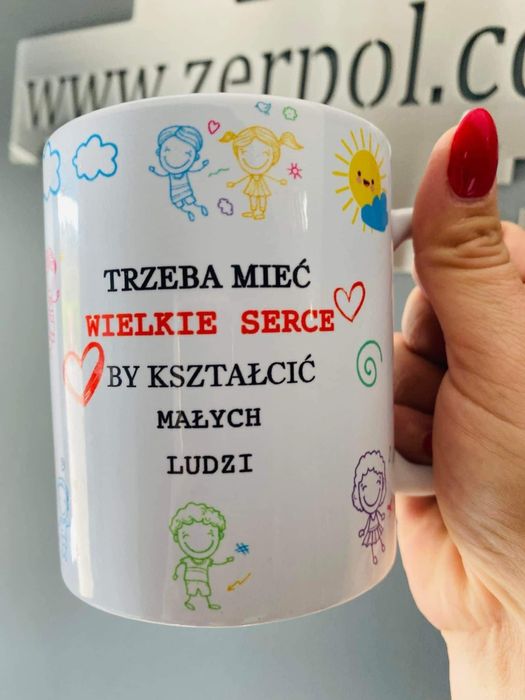 Dla nauczyciela prezent od dziecka/dzieci