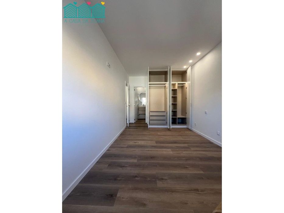 Apartamento T3 com garagem em Coimbra