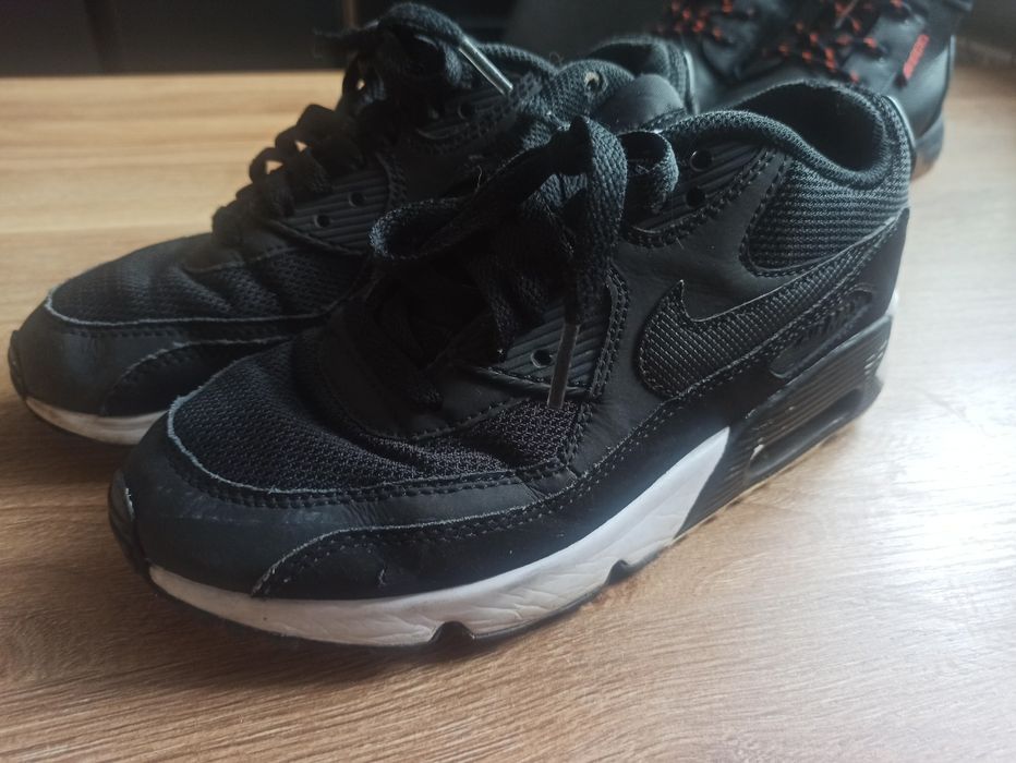 Trapery męskie chłopięce Kappa + adidasy Nike rozm. 38