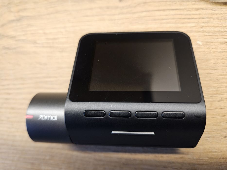 70Mai Dashcam Pro D02 + karta sd 64gb