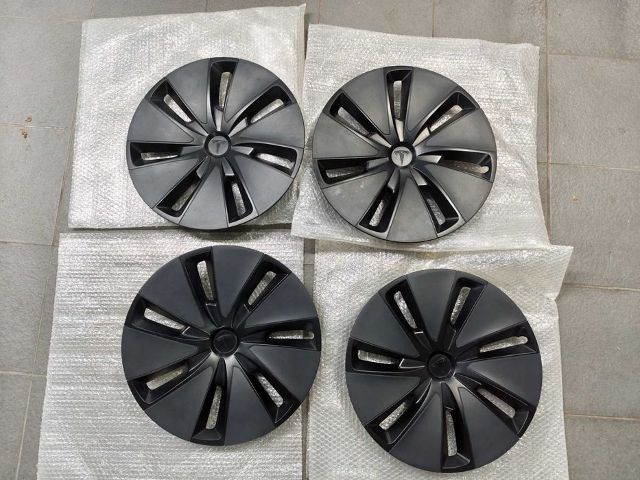 Tampão Jante Photon de 18" para Model 3 Highland