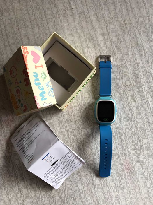 Продам детские часы-телефон